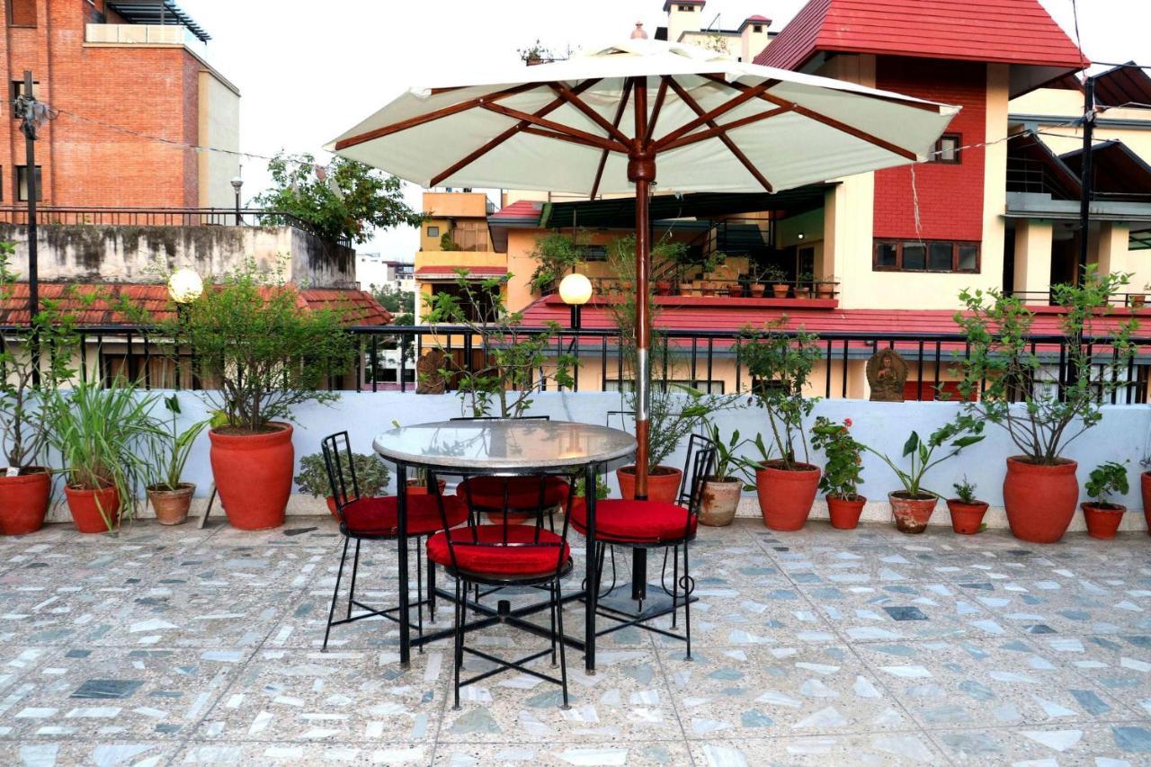 Sacred Boutique Hotel Катманду Экстерьер фото