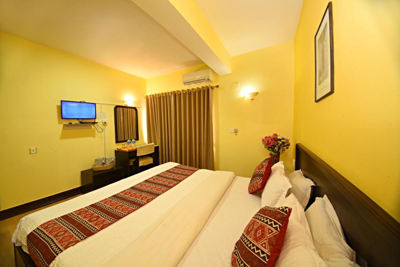Sacred Boutique Hotel Катманду Экстерьер фото
