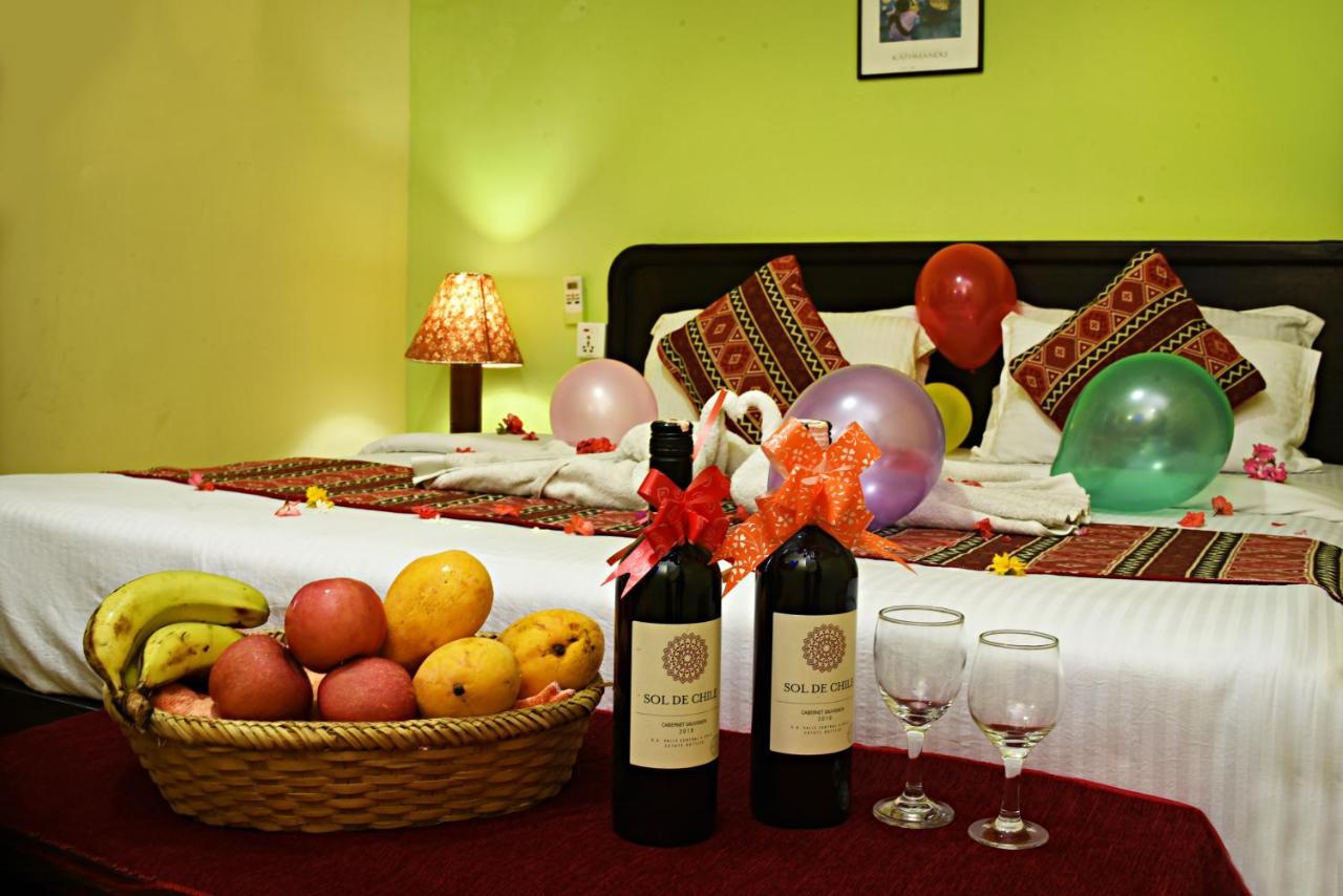 Sacred Boutique Hotel Катманду Экстерьер фото