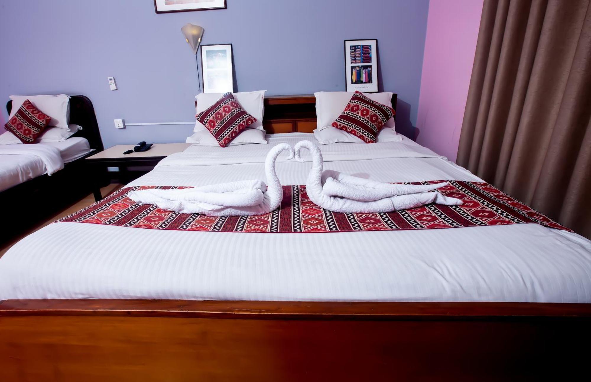 Sacred Boutique Hotel Катманду Экстерьер фото