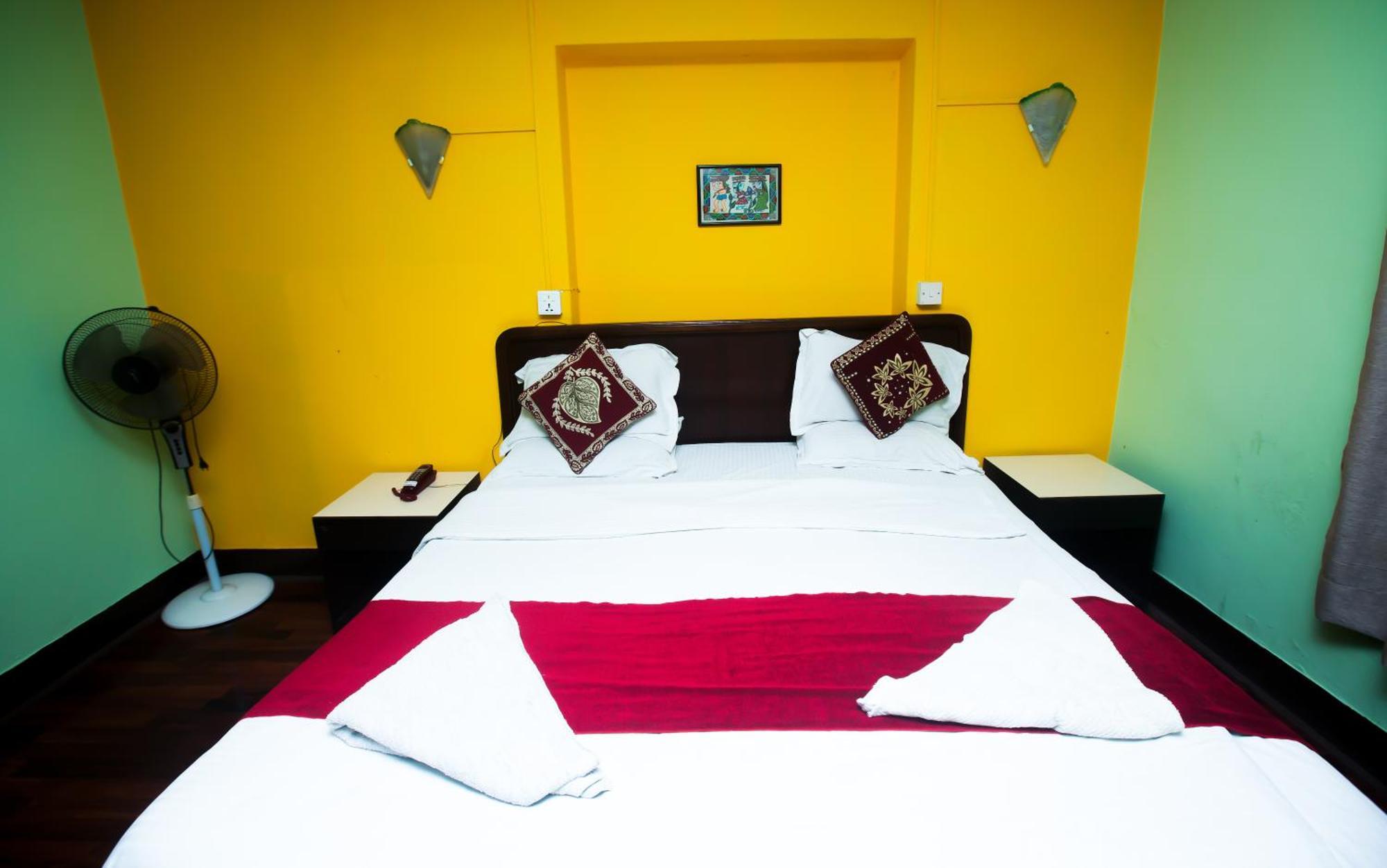 Sacred Boutique Hotel Катманду Экстерьер фото
