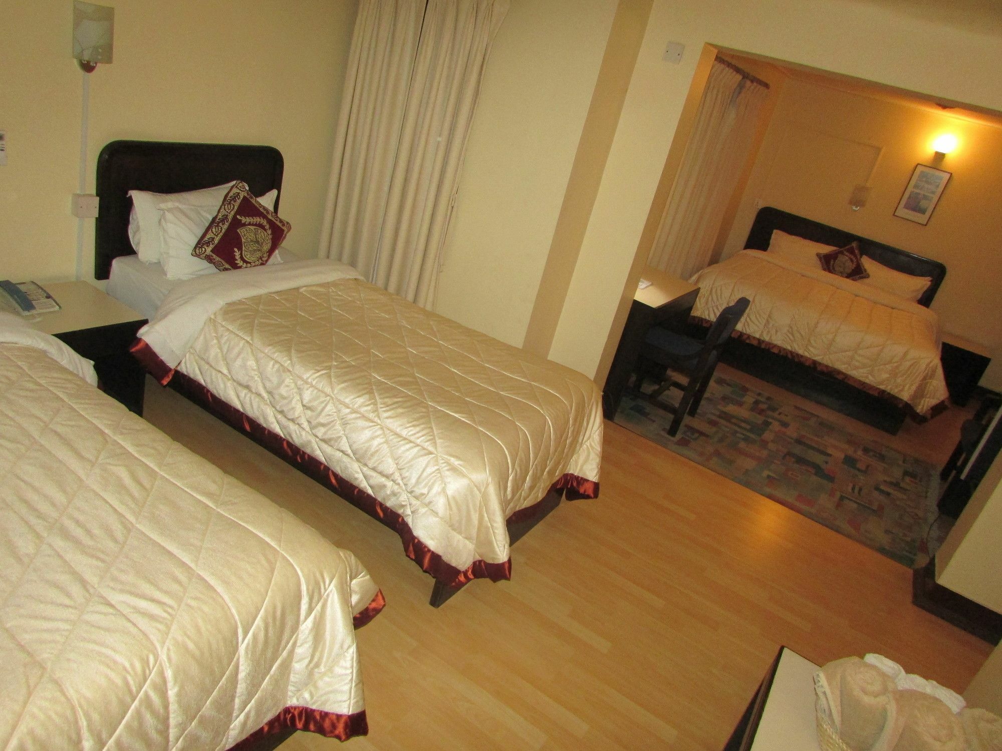 Sacred Boutique Hotel Катманду Экстерьер фото